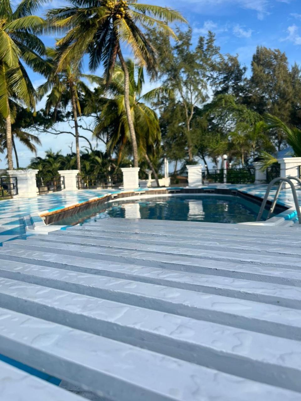 Ceylonta Beach Resort And Spa هامبانتوتا المظهر الخارجي الصورة